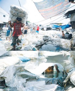  A man carries crap plastic bags while the other workers clean up a creek in Payatas, Quezon city to earn a living. (below) A boy, submerged in murky waters, helps out his family do the job of cleaning up. Unemployment in the country accelerated to 6.5 percent in July from 6.4 percent in April as more people lost jobs as a result of the impact of el Nino on agriculture, the National economic and Development Authority (NeDA) said on Wednesday.  Photos By MIguel  de Guzman 