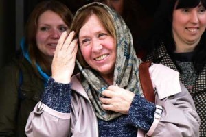 NOBEL LITERATURE WINNER  Belarus writer and journalist Svetlana Alexievich leaves after giving a press conference in Minsk on Friday following the announcement of her Nobel Literature Prize earlier in the day. AFP PH