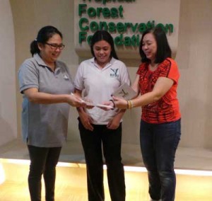 Executive Director of NTFP-EP Philippines Ruth Canlas (right) officially transfers the RFRI Files and Certificate of Convenorship to Haribon Foundation Chief Operating Officer Maria Belinda de la Paz PHOTOS COURTESY OF PTFCF