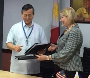 CAAP Director General William Hotchkiss 3rd and USTDA Director Leocadia Zak