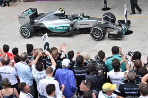 ROSBERG ROARS  Mercedes’ Formula One German driver Nico Rosberg parks his car after winning the Brazilian Grand Prix, at the Interlagos racetrack in Sao Paulo, on Monday. AFP PHOTO