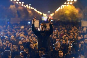 PONTA OUT  Romanians protest against the political class and Romanian authorities during the second day of protest in Bucharest on November 4, after Romanian Prime Minister Victor Ponta announced his resignation. The march was initiated on social media as a protest against the death of more than 30 people in a fire at “Colectiv” club during a music concert, which took place on October 30. AFP PHOTO