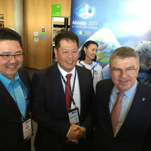 Federation of School Sports Association of the Philippines (FESSAP) President David Ong (center) and Vice President Christian Tan (left) with International Olympic Committee (IOC) President Thomas Bach.