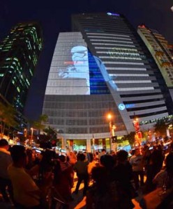 The Globe Tower is dressed with a ‘Star Wars’ projection