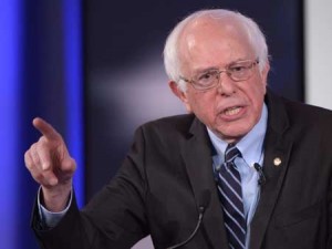 SANDERS, DEMOCRATS AT ODDS  This November 14 file photo shows Democratic Presidential hopeful Bernie Sanders during the second Democratic presidential primary debate in Des Moines, Iowa. Bernie Sanders’ campaign has been punished by the party after at least one its staffers used a computer glitch to peek at Hillary Clinton voter data. The Democratic National Committee on December 17temporarily suspended the Sanders campaign’s access to the party’s voter database. AFP PHOTO