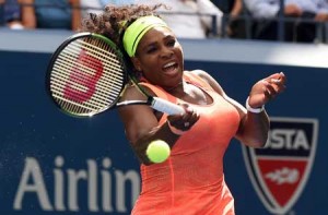 Serena Williams of the US returns the ball to Roberta Vinci of Italy during their 2015 US Open women’s singles semifinals match at the USTA Billie Jean King National Tennis Center in New York. AFP PHOTO