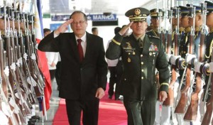 Welcome Back President Benigno Aquino 3rd, escorted by Armed Forces Chief Of Staff General Hernando Iriberri, arrives at the Ninoy Aquino International Airport Terminal 2 in Pasay City on Friday from his successful participation in the Special US-Asean Summit in Sunnylands, Rancho Mirage in California and Working Visit to Los Angeles. Malacanang photo