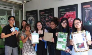 MIIS students received Certificate of Appreciation and customized Animalaya cards after handing out their donation to Haribon