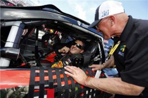 File photo shows Tony Stewart preparing for the 2015 Daytona 500 in February last year. TONYSTEWART.COM