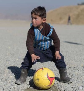 Afghan boy fiveyear-old Murtaza Ahmadi, a young Lionel Messi fan, plays football in Kabul. Barcelona star Lionel Messi is hoping to arrange a meeting with an Afghan boy who shot to fame after pictures of him dressed in a striped plastic bag jersey went viral, Kabul’s football federation said. AFP PH