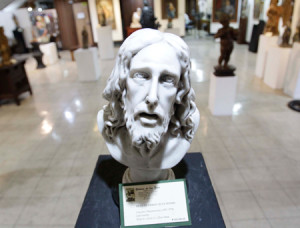 Head of Christ (Ecce Homo) by Graciano Nepomuceno, sculpted in cast marble