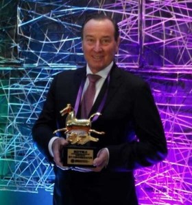  Marco Polo Ortigas General Manager Frank Reichenbach receives the prestigious award