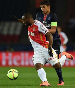 Monaco’s Brazilian forward Vagner Love (left) challenges Paris Saint-Germain’s Brazilian defender Thiago Silva during the French L1 football match between Paris Saint-Germain (PSG) and AS Monaco at the Parc des Princes stadium in Paris on Monday. AFP PHOTO