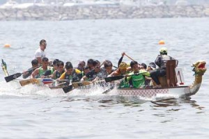 The Onslaught Racing Dragons display their winning form during the 2016 Manila Bay Seasports Festival. CONTRIBUTED PHOTO