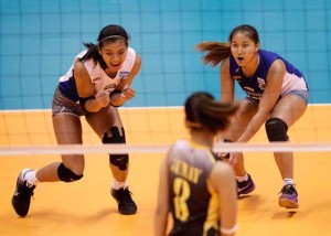  Ateneo de Manila University’s Alyssa Valdez (left) and Gyzelle Tan (right) celebrate after winning a point against Far Eastern University in the UAAP Season 78 women’s volleyball tournament at The Arena in San Juan City. Photo by CZAR DANCEL