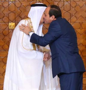 BRIDGING THE GAP Egyptian President Abdel Fattah al-Sisi (R) greets Saudi King Salman bin Abdulaziz after he awarded him with the Nile Collar, Egypt’s highest decoration, during a meeting at the Presidential Palace in Cairo. AFP PHOTO / HO / EGYPTIAN PRESIDENCY’