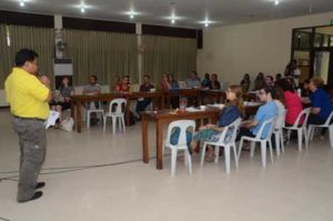 DOST-STII Information Resources and Analysis Division Chief Alan Taule explains the concept behind Starbooks and the benefits it offers during the Peace Corps In-service training