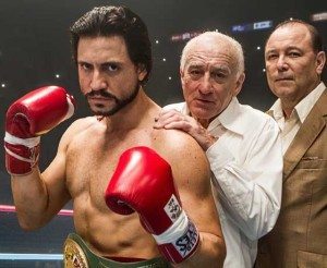  Robert De Niro (center) with ‘Hands of Stone’ co-stars Edgar Ramirez (left) and Rubén Blades