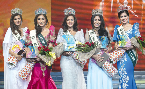  Miss Philippines Eco-Tourism Melanie Mader of Vienna, Austria; Miss Philippines Water Loren Mar Artajos of Laoag City; Miss Philippines Earth Imelda Schweighart of Puerto Princesa City; Miss Philippines Air Kiara Giel Gregorio of London; and Miss Philippines Fire Shannon Bridgman of Rosales, Pangasinan, are crowned on the Coronation Night of Miss Philippines Earth 2016 held at the U.P. Diliman Theater in Quezon City.  PHOTO BY NAZZI CASTRO 