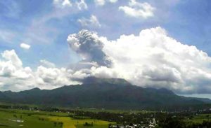 A handout video grab photo from a CCTV footage taken on June 10, 2016 by Philippine Institute of Volcanology and Seismology (Phivolcs) shows plume of ash from Mount Bulusan in the rural Sorsogon province.  AFP PHOTO