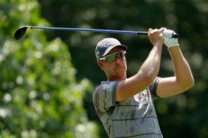 Henrik Stenson of Sweden plays a shot during the first round of the 2016 PGA Championship at Baltusrol Golf Club on Friday in Springfield, New Jersey.  AFP PHOTO 