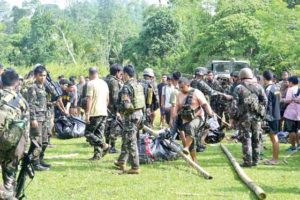 firefight Soldiers arrange bags containing the bodies of members of the terrorist Abu Sayyaf group after an armed encounter in Patikul, Sulu on Friday. The military killed six Abu Sayyaf including one involved in the kidnapping of two Canadians who were beheaded in the troubled south. AFP/STRINGER