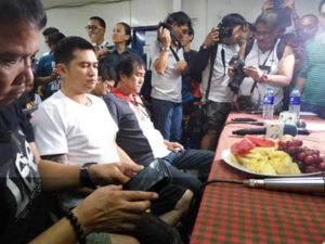 QUEZON DRUG KINGPIN? Cerilo “Athel” Alcala (seated, right) faces members of the press after he and son Shajid (second from left) turn themselves in to the Lucena Police Station. They were escorted by relatives Roderick Alcala, mayor of Lucena and Quezon Rep. Vicente Alcala. Athel, brother of former Agriculture secretary Proceso Alcala, is allegedly the top man in the illegal drug trade in Quezon province. Athel and his son Shajid were out on bail for an arrest over a drug offense in 2008. PHOTO BY BELLY M. OTORDOZ