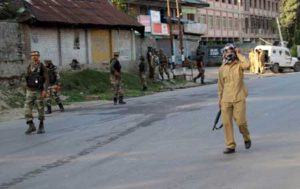 ANTI-AMBUSH Indian army soldiers and police patrol in Baramulla on Wednesday, after an overnight ambush by suspected militants killed two soldiers and a police officer in the restive Himalayan state. Suspected militants killed two soldiers and one police officer in an ambush on a convoy overnight in Indian-administrated Kashmir, an official in the troubled region said. An unknown number of gunmen opened fire on the two army trucks and a police car traveling through Baramulla district, 60 kilometers (37 miles) west of the region’s main city of Srinagar. AFP PHOTO