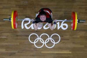 Philippines’ Hidilyn Diaz competes during the women’s 53kg weightlifting event at the Rio 2016 Olympic games in Rio de Janeiro on Monday. AFP PHOTO