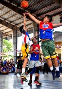 TM Basketball Para sa Bayan participants display their skills during practice.  CONTRIBUTED PHOTO