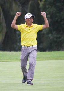  Jay Bayron whoops it up after outlastingClyde Mondilla on the third playoff hole forthe ICTSI Riviera Classic crown and a secondstraight championship on the PhilippineGolf Tour.  CONTRIBUTED PHOTO