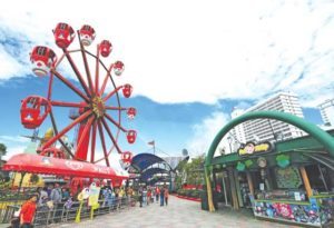 The Melaka River Park has a gondola-style Ferris Wheel.