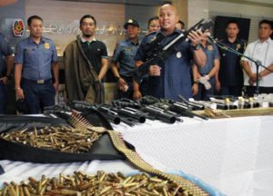 Director General Ronald de la Rosa, the Philippine National Police (PNP) chief, presented P6 million worth of high-powered firearms allegedly intended for sale to the Abu Sayyaf.