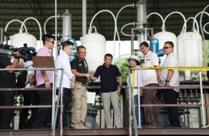 BIG LAB President Rodrigo Duterte inspects the shabu laboratory in Arayat,  Pampanga. PHOTO BY RENE H. DILAN 