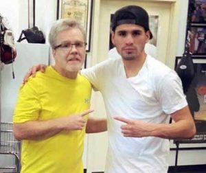 Jose Carlos Ramirez pose with coach Freddie Roach. PHOTO FROM JOSE CARLOS RAMIREZ’S FACE BOOK PAGE