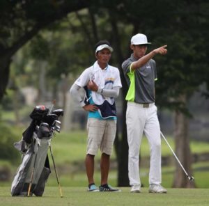 With pro Elmer Saban on his bag, Micah Shin is heading to the right direction. CONTRIBUTED PHOTO