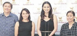 Sophie Albert (second from right) at her contract signing, flanked by (from left) Manny Valera and Regal Film’s Roselle and Lily Monteverde PHOTO FROM INSTAGRAM/ITSSOPHIEALBERT 