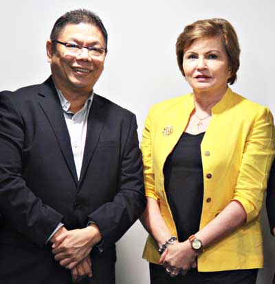 Johnny Sinon, MD and MMC CEO-President Rosalie Montenegro