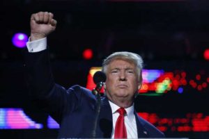 STILL STANDING Republican presidential candidate Donald Trump attends the Republican Hindu Coalition’s Humanity United Against Terror Charity event on October 15 at the New Jersey Convention & Expo Center in Edison, New Jersey. KENA BETANCUR / GETTY IMAGES / AFP