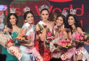 Winners of the 2016 Miss World Philippine pose during the coronation night at The Manila Hotel (from left): 4th Princess Sandra Raymundo Lemonon, 2nd Princess Ivanna Kamil Suficiencia Pacis, 2016 Miss World Philippines Catriona Gray, 1st Princess Arienne Louise Braga Calingo and 3rd Princess Marah O Munoz. PHOTO BY RUSSELL PALMA