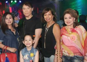 Birthday celebrant Junjun (second from left) with (from left) Jemelle Gonzales, Aziz Syquia, Joanne Matschuck and Hi! Society