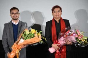  Producer Perci Intalan and director Jun Robles Lana receive bouquets along with the Audience Award for Die Beautiful. Intalan triumphantly shared the Filipino victories in Tokyo on his social media accounts on Thursday