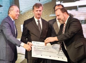 HELP FOR THE VISAYAS Porsche donated 50,000 euros to Don Bosco Mondo Worldwide during the fifth Anniversary of the Porsche Training and Recruitment Center Asia in 2013, for the rebuilding of schools in the Visayas. From left: PGA Cars Chairman Robert Coyiuto, Jr., Porsche AG director for aftersales market support Wolfgang Goepfert and Don Bosco Mondo Vice President Martin Wilde. 