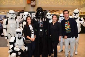 The Star Wars Rogue One Team with (from left) Toy Kingdom SAVP Bernie Ma Mon Luk- Chua and AVP Pearl Datiles with Walt Disney Philippines Retail Manager Randy Reyes