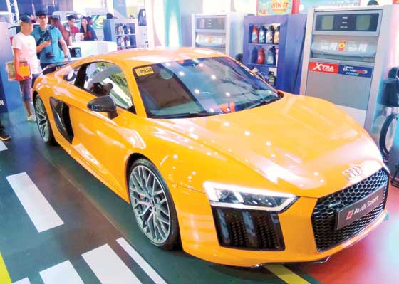 The awesome Audi R8 V10, Ingolstadt’s 610-horsepower, 205 mph monster, was the guest of honor at Petron’s display.