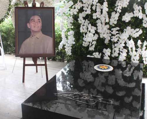 Ferdinand E. Marcos (September 11, 1917 – September 28, 1989; photo by TMT)
Libingan ng mga Bayani, Taguig City