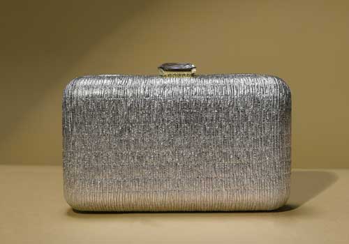 Clutch the metallic trend