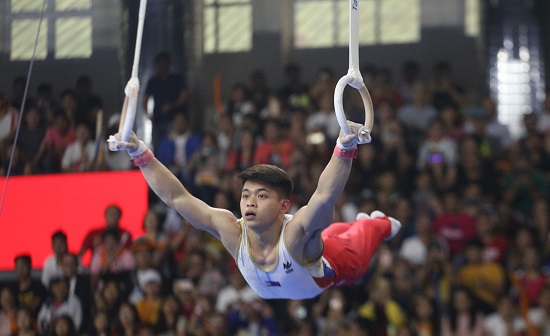 Carlos Yulo clinches the gold medal in the all-around men's artistic gymnastics event. PHOTO BY ENRIQUE AGCAOILI