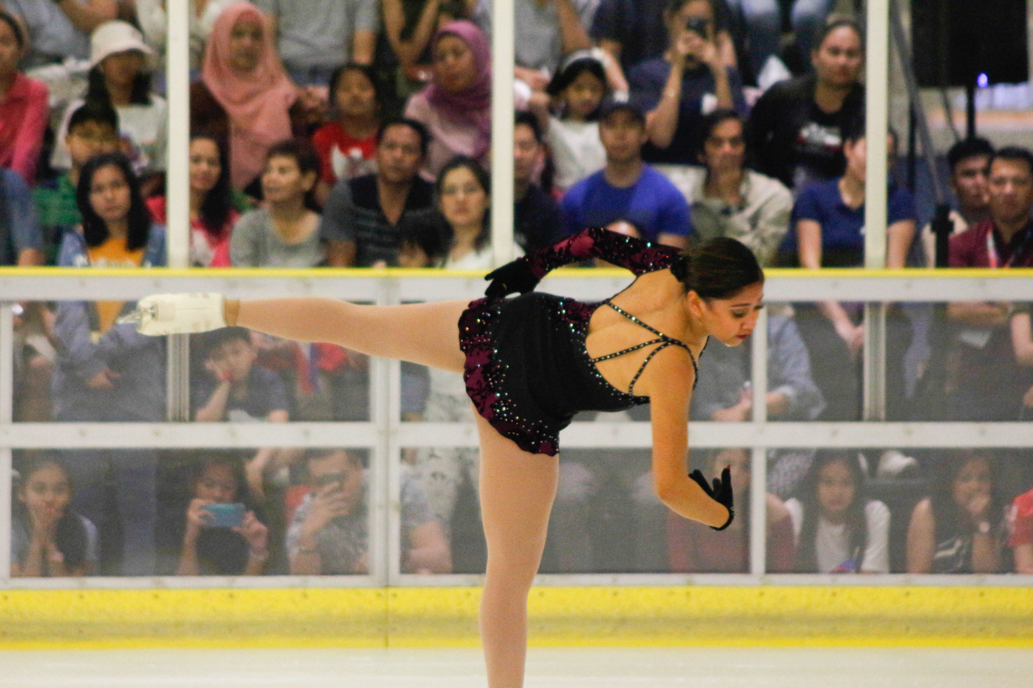 Alisson Krystle Perticheto bags a silver medal in figure skating on Sunday, December 1, 2019. PHOTO BY JOHN ORVEN VERDOTE