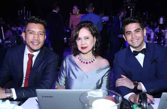 James Yap, Nini Licaros and Mark McMahon